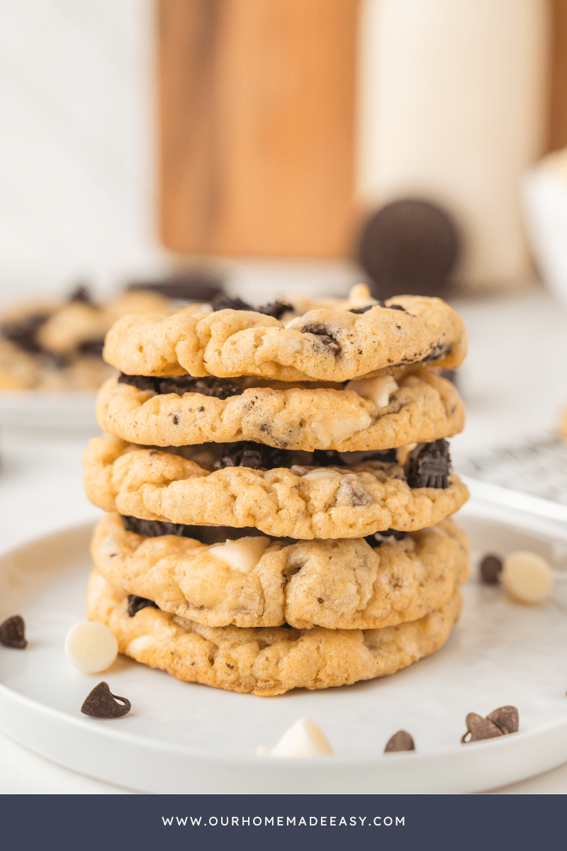 stack of Cookies and Cream Cookies 